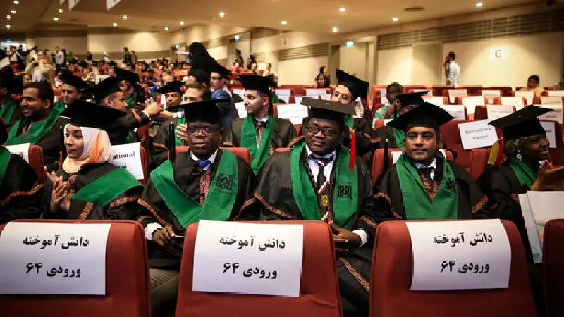 پذیرش دانشجویان اتباع مهاجر ممنوع شد