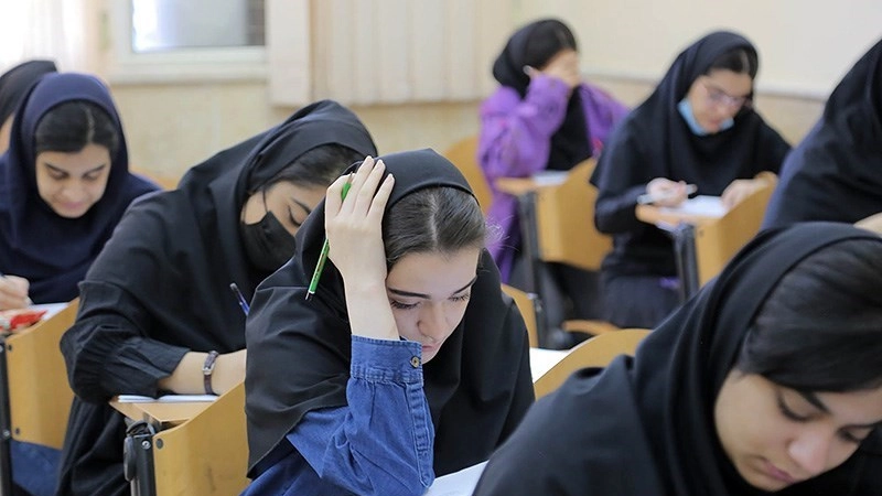 شرکت در دو کنکور هنر و تجربی
